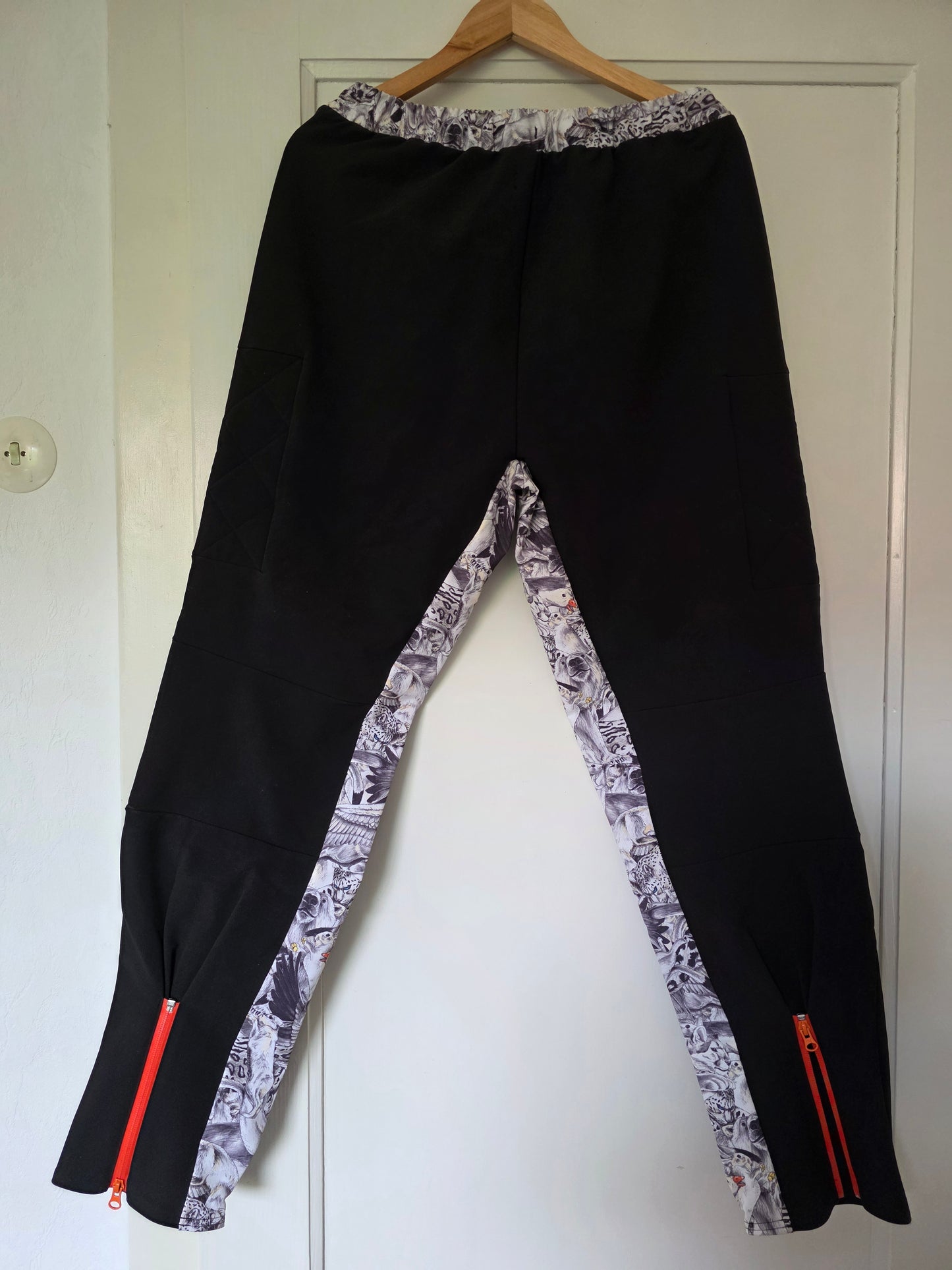 PUMA Swash London L mit Reißverschluss an den Beinen Ungetragen