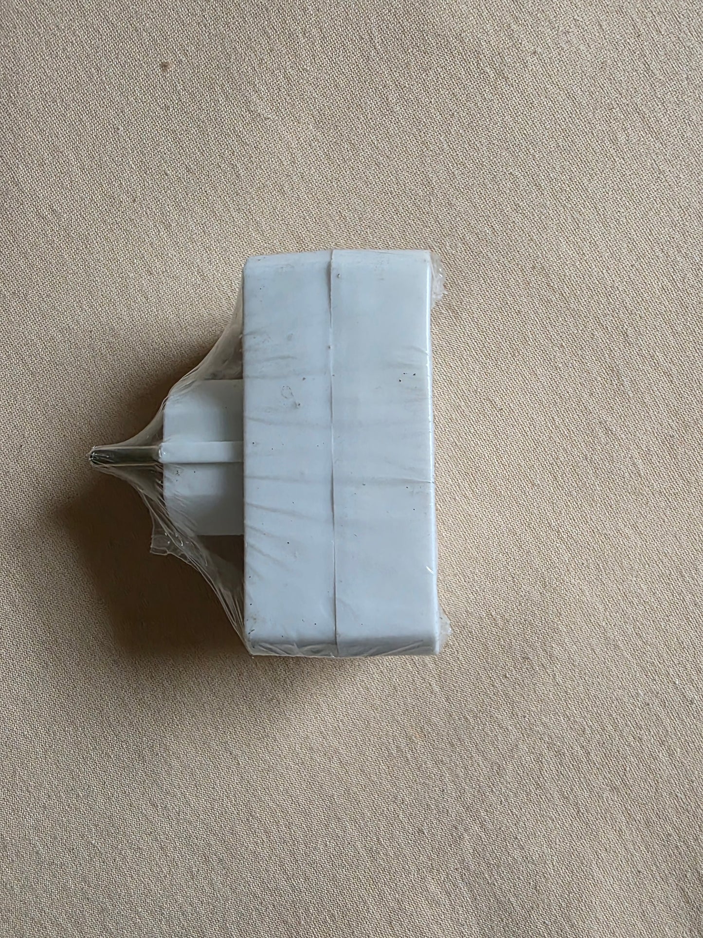 Steckdosenadapter 4-Fach Eurosteckdose mit erhöhtem Berührungsschutz weiß