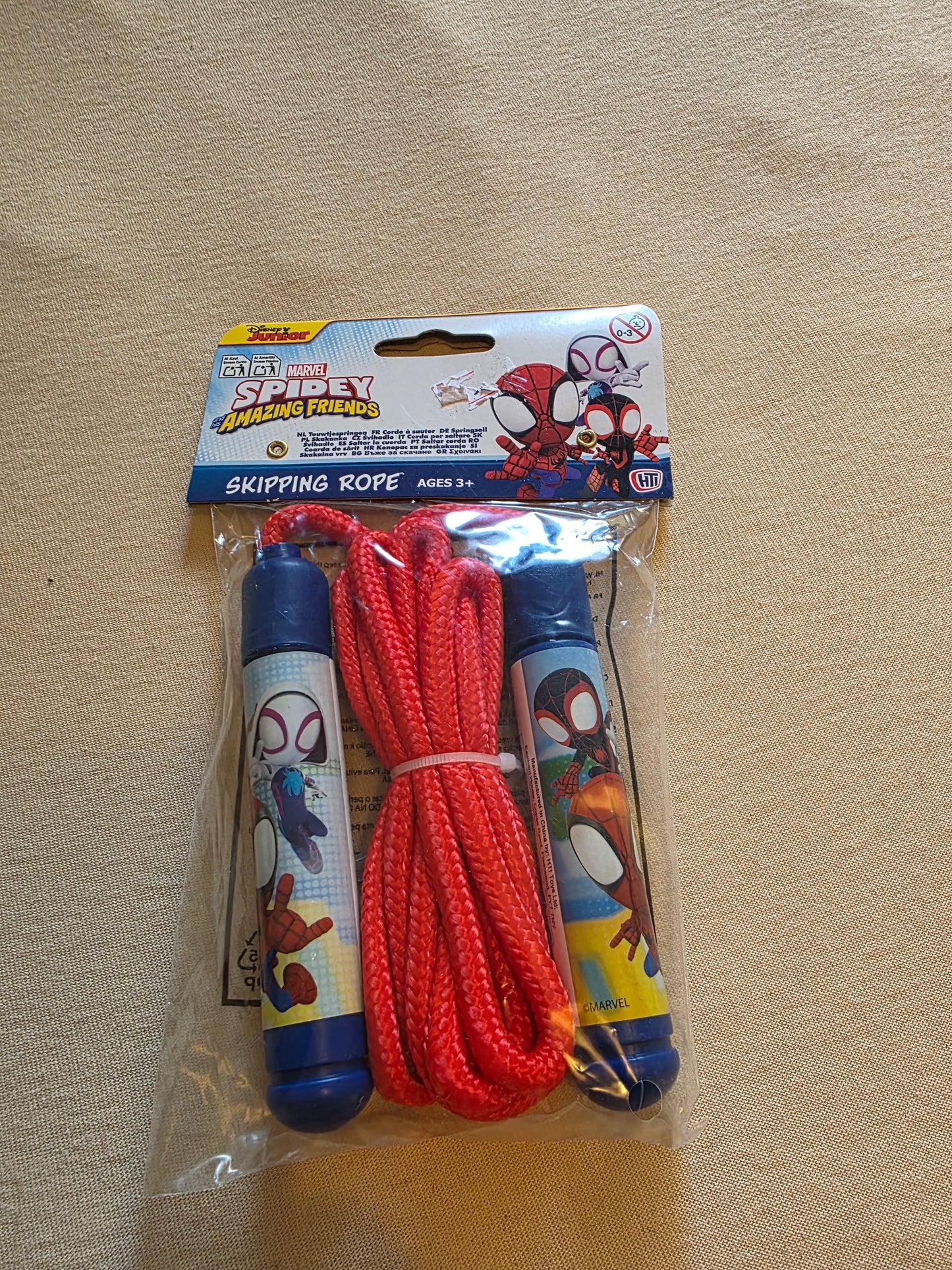 Springseil + 2 Disneyfiguren Neu