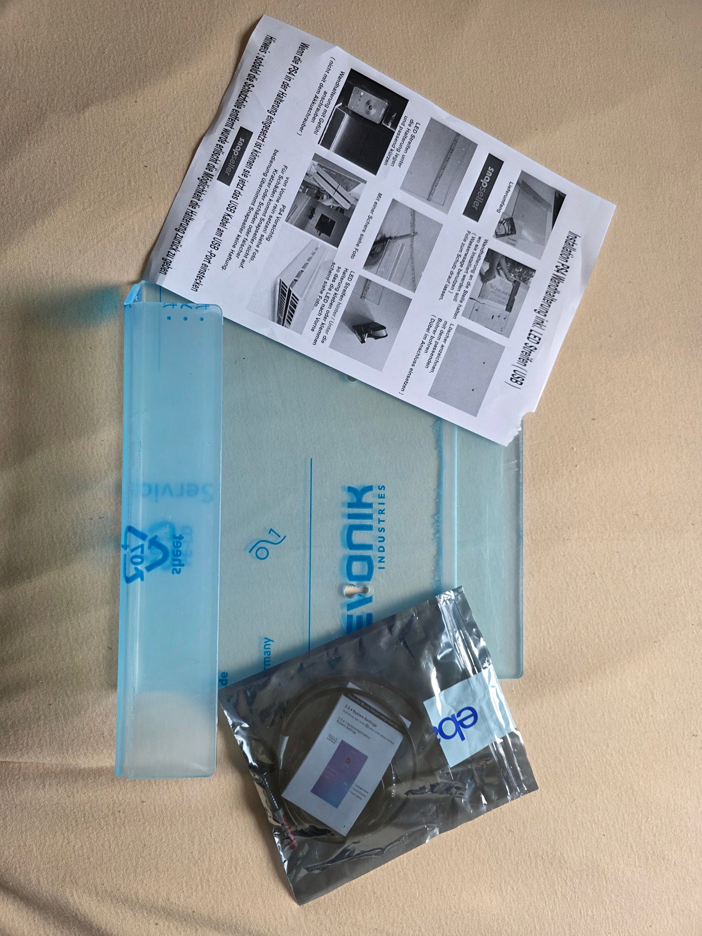 PS4 Wandhalterung mit LED