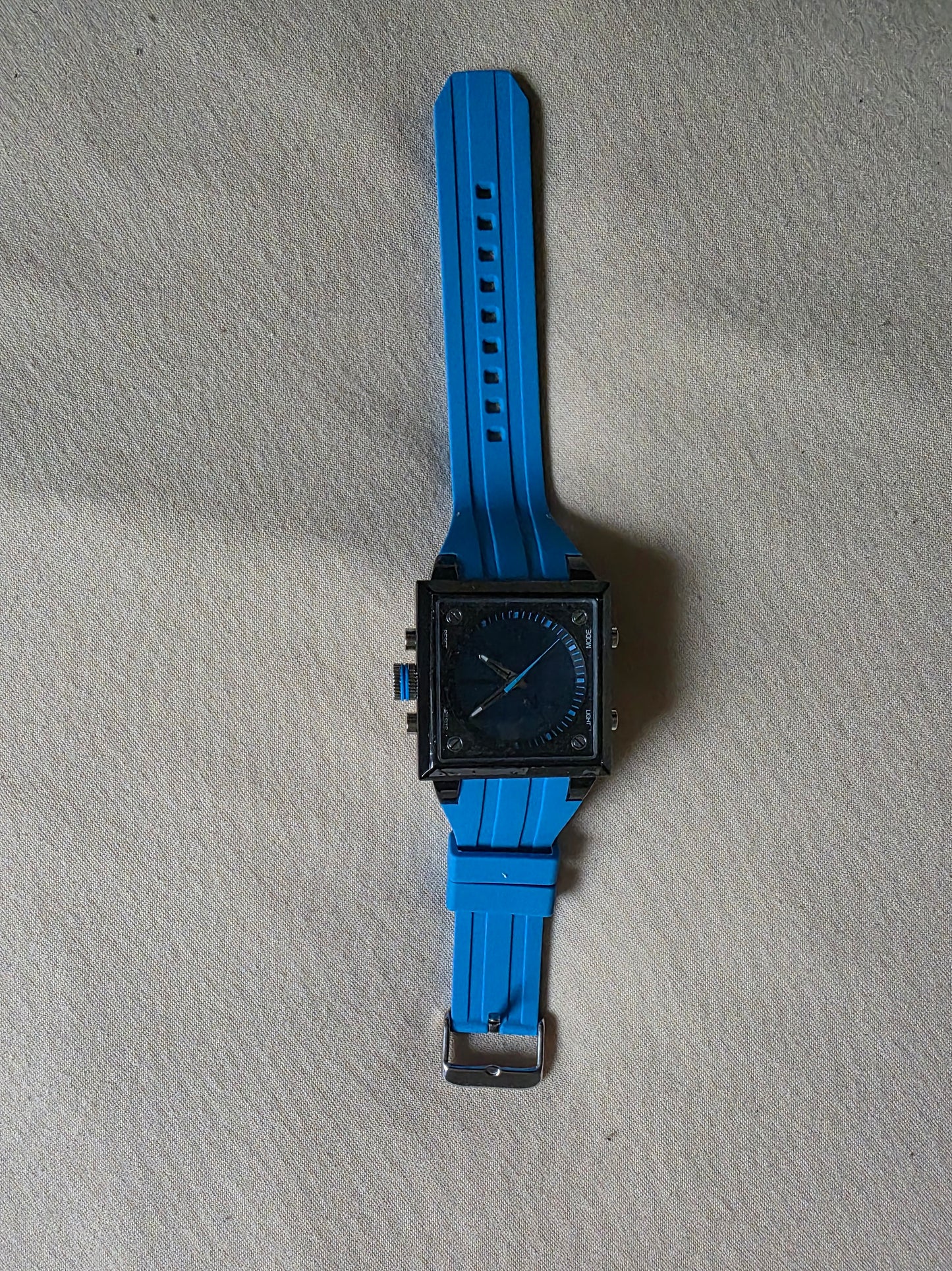 Digitale Armbanduhr Burgmeister Defekt