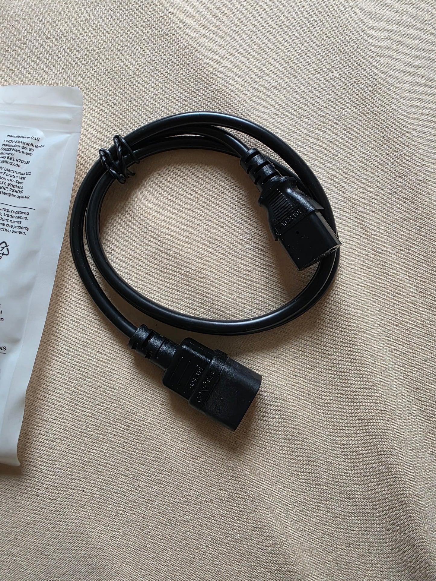 Kaltgerätestecker IEC 320-C14