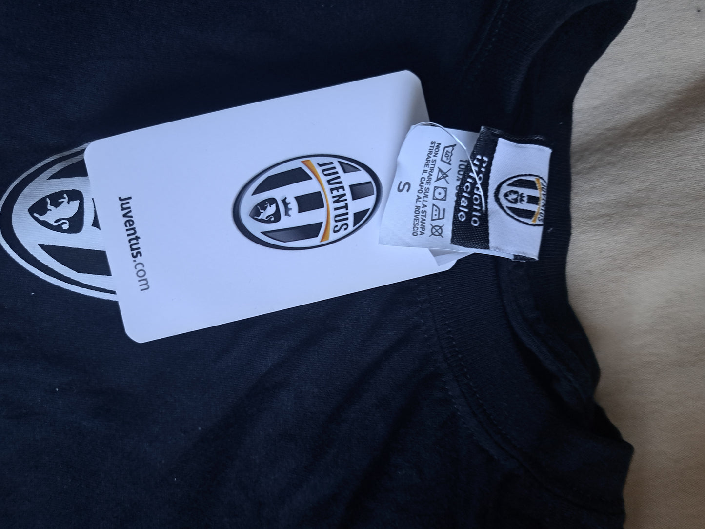 Juventus turin T- Shirt Größe S schwarz mit Etikett ungetragen