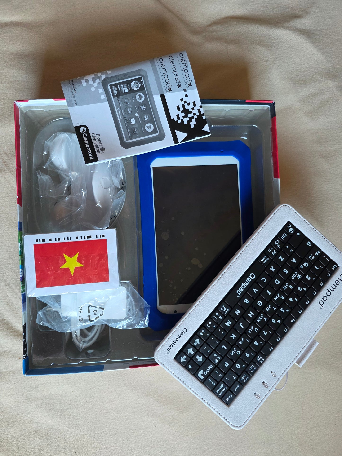 Clempad X Plus Tablet mit Tastatur und Länderkarten