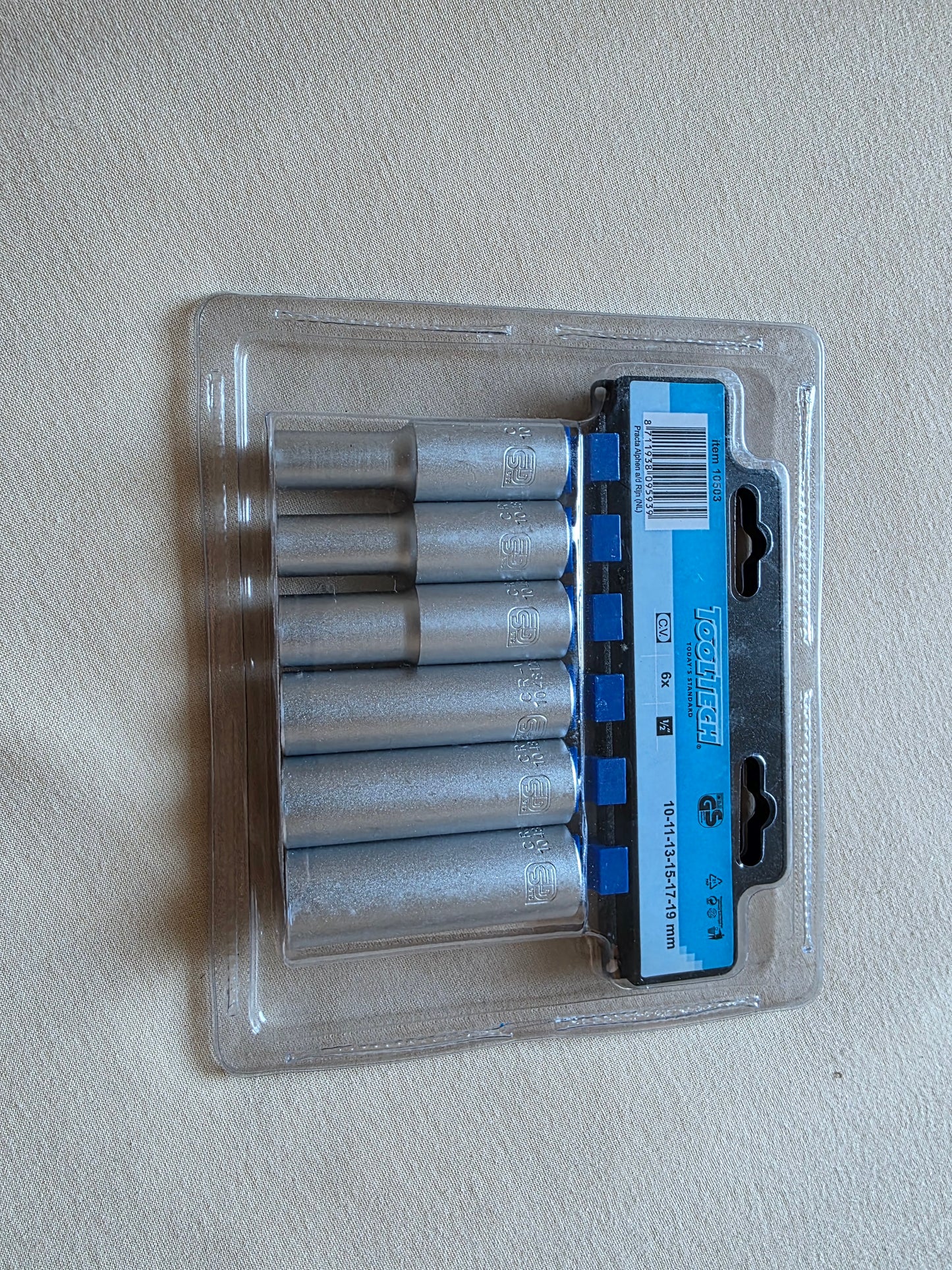 TooltechTiefbett-Stecknuss hex 1/2" CV - 6-teilig 10-11-13-15-17-19 mm in Halter