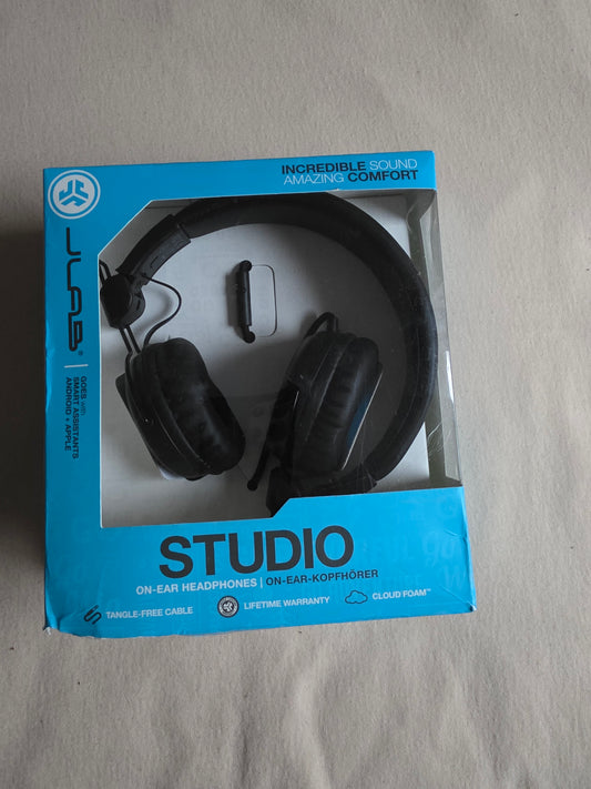 JLab Studio Kabelgebundener On-Ear-Kopfhörer, Schwarz
