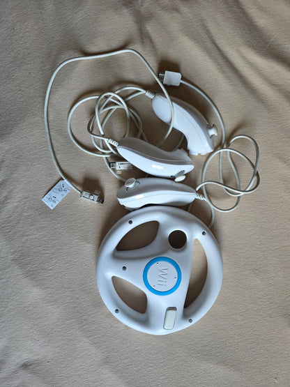 Nintendo Wii Bundle  weiß
